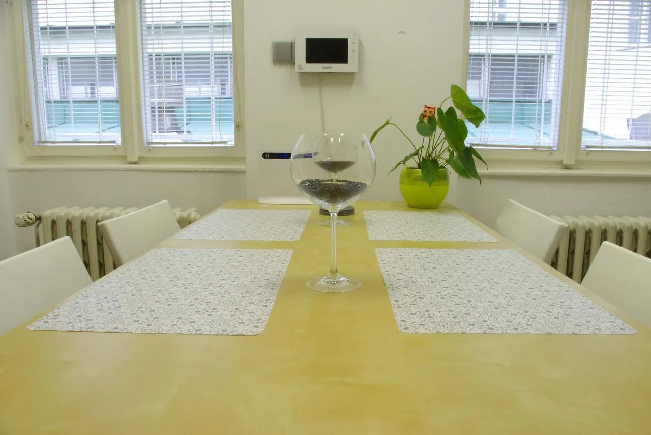 Quiet Courtyard Apartment Praag